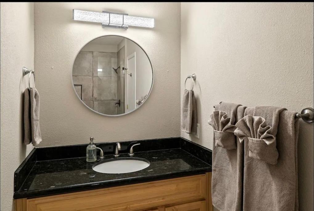 Spacious W Sedona 4 Bedroom Contemporary House! Bagian luar foto